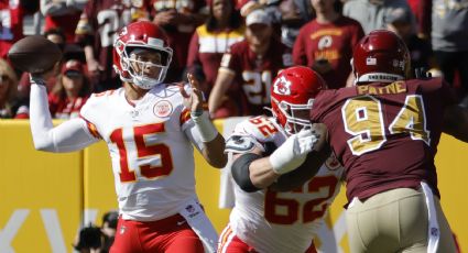 Mahomes se repone a un mal inicio y los Chiefs remontan a Washington