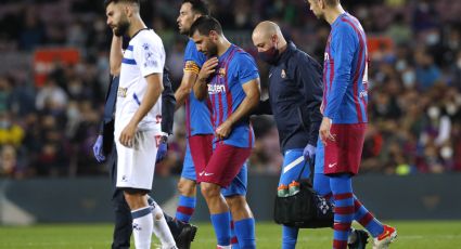 Sergio 'Kun' Agüero abandona duelo del Barça y es trasladado al hospital