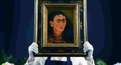 Obra de Frida Kahlo se subasta en 34.9 mdd y rompe récord para un artista latinoamericano