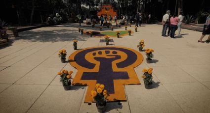 Altar y ofrenda en recuerdo a las víctimas de feminicidio