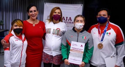 Por fin le pagan a Aremi Fuentes... La medallista olímpica ya recibió el estímulo por el bronce en Tokio 2020