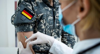 Ejército alemán vacunará a todos los soldados por aumento de casos de Covid-19