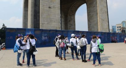 Mujeres comienzan a reunirse en el Monumento a la Revolución y el Ángel de la Independencia previo a marcha por el 25N