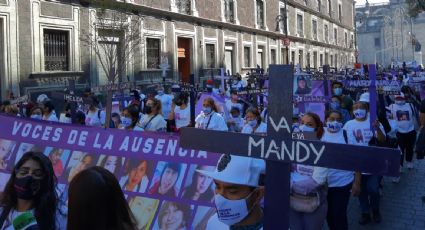 Feministas marchan en la CDMX por las mujeres asesinadas en México