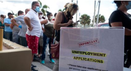 Solicitudes de ayuda por desempleo en EU se acercan a niveles prepandémicos; caen a 269 mil
