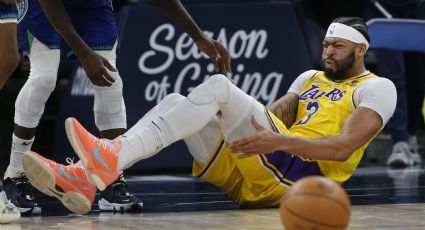 Los Lakers pierden a Anthony Davis un mes por una lesión en la rodilla