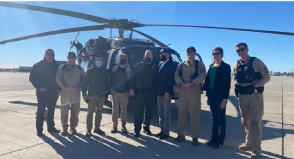 Ken Salazar se reúne con agentes fronterizos de Arizona para hablar sobre acciones contra el tráfico de migrantes