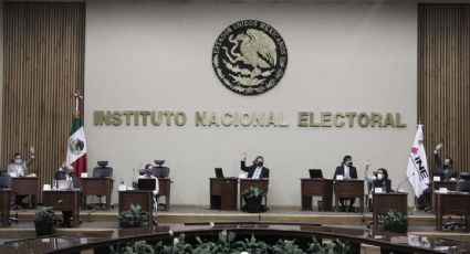 Legisladores del PAN se deslindan de la controversia constitucional contra el INE