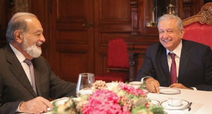 AMLO desayuna con Carlos Slim en Palacio Nacional; “contribuye al desarrollo del país”, afirma