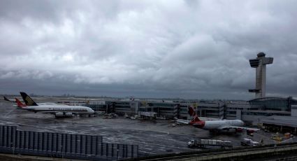 Aeropuertos de EU reciben al último día del año con más de mil cancelaciones de vuelos