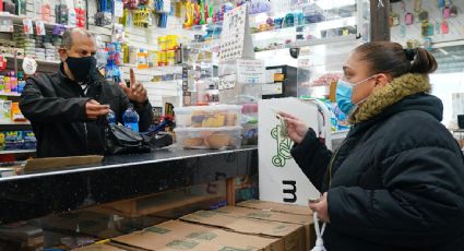 Empleados de supermercados de EU siguen a espera de vacuna contra Covid, pese a ser esenciales