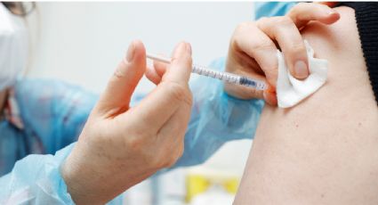 Sólo la primera dosis de la vacuna de Pfizer contra Covid tiene eficacia del 85%, revela estudio