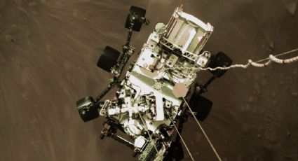 NASA comparte foto del descenso del rover Perseverance en Marte