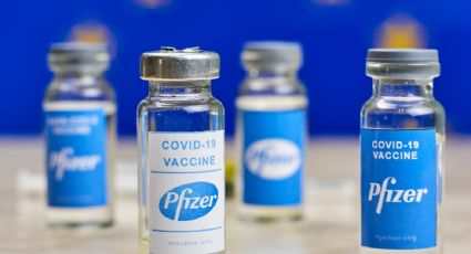 Israel autoriza la tercera dosis de la vacuna de Pfizer contra Covid-19 a adultos en riesgo