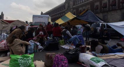 Indígenas mazahua protestan en el Zócalo; exigen apoyos para vivienda