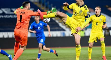 Zlatan se echa un ‘taquito’ y Suecia es líder tras golear a Kosovo