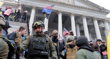 FBI arresta a dos hombres por el asalto al Capitolio, incluido el guardaespaldas de un exasesor de Trump