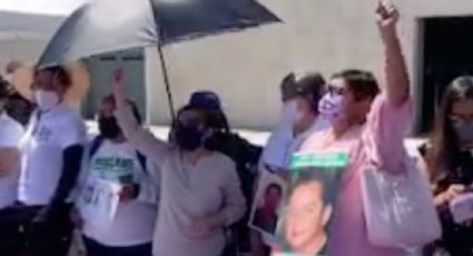 Familiares de desaparecidos protestan contra ley de FGR en San Lázaro; consejo de búsqueda de personas se manifiesta en el Senado