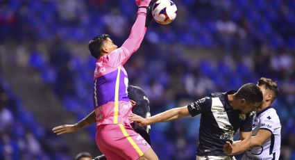 Silva y Talavera ponen el color a un intenso empate entre Puebla y Pumas