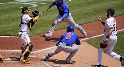 Javier Báez se inventa la jugada del año, con mucho colmillo, en triunfo de Cubs