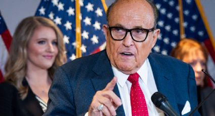 Suspenden licencia a Giuliani, exabogado de Trump, por apoyar acusaciones de fraude en elecciones