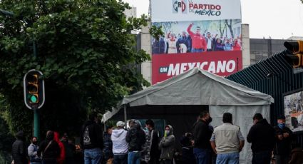 Ulises Ruiz niega agresiones en manifestación en la sede del PRI; "es un cínico mentiroso", responde Alejandro Moreno