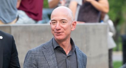 Jeff Bezos minimiza viaje de Richard Branson y Virgin Galactic; "no debería de considerarse como espacial", dice