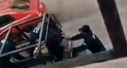 Suspenden a policías por golpear a mujer durante arresto en Tabasco; colectivos exigen localizar a la víctima