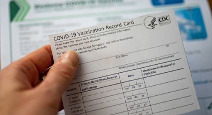 Aumenta la venta de comprobantes falsos de vacunación contra Covid-19 para asistir a universidades de EU