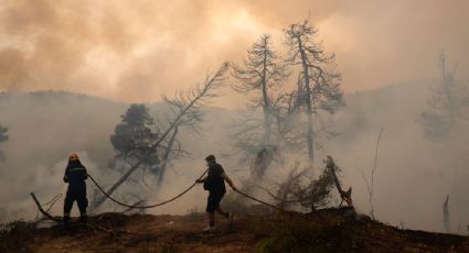 Incendios continúan su avance al oeste de Estados Unidos; pone en riesgo a poblados de Montana