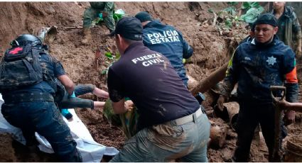 “No están solos”, dice AMLO a familiares de fallecidos por paso del huracán "Grace" en Veracruz