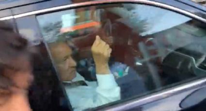 AMLO llega a Xalapa para evaluar daños causados por huracán “Grace”; habitantes lo reciben con protestas