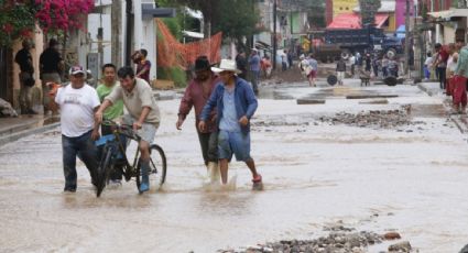 24 de los 62 municipios afectados por el huracán "Grace" en Veracruz recibirán atención "urgente y emergente", informa Protección Civil