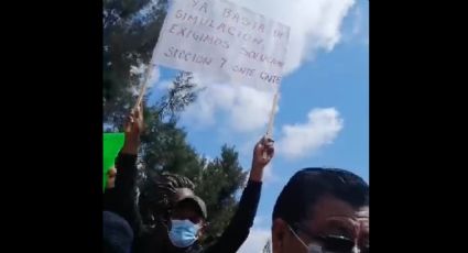 "No más simulación": protestan en Chiapas maestros de la CNTE contra AMLO por segundo día