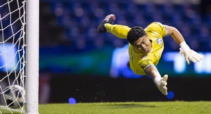 El Puebla peca de inocente y regala el empate al San Luis con un penalti de último minuto