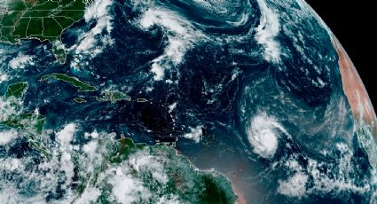 Tormenta "Sam" evoluciona rápidamente en el Atlántico a huracán categoría 1