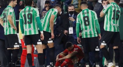 El derbi de Sevilla se suspende por la agresión a un jugador y se posterga el debut del ‘Tecatito’