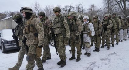 EU pide a sus ciudadanos en Ucrania que salgan del país debido a "las crecientes amenazas de acción militar rusa"