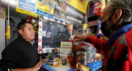 Pequeños comerciantes alertan sobre el aumento de precios en cigarros y gasolina en enero por el IEPS