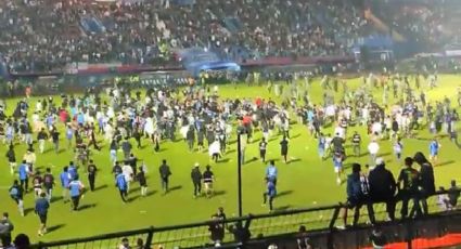 Indonesia cubre de tragedia el futbol mundial con una campal entre aficionados y la policía que deja más de 100 muertos