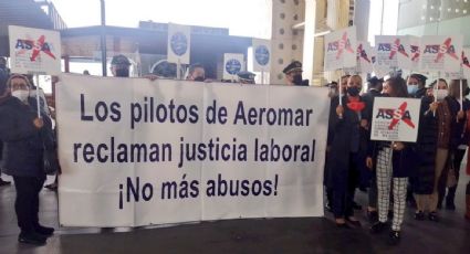 Pilotos y sobrecargos de Aeromar se manifiestan en la Terminal 2 del AICM para exigir el pago de salarios