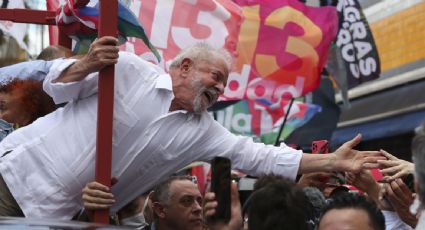 De cara a la segunda vuelta por la presidencia de Brasil, Lula supera a Bolsonaro con una intención de voto del 49%: encuesta