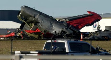 Dos aviones chocan durante espectáculo aéreo en Dallas; se desconoce aún el número de víctimas por el accidente