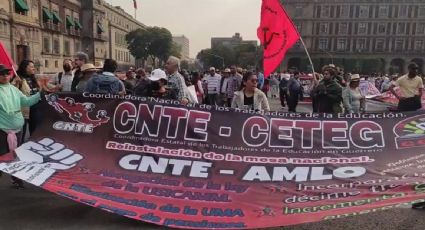 Caravana de maestros de Guerrero llega a la CDMX e instala un plantón por tiempo indefinido en el Zócalo