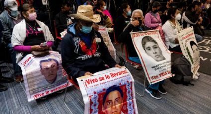 AMLO ofrece recompensar con nueva Ley de Amnistía a quienes den información sobre los estudiantes desaparecidos de Ayotzinapa