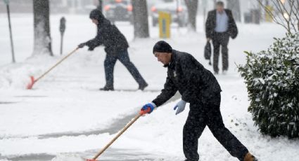 Cerca de 180 mil personas en Nueva York y Nueva Inglaterra se quedan sin servicio eléctrico tras fuertes nevadas