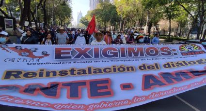 Maestros de Guerrero retiran su plantón frente a Palacio Nacional, pero amagan con más protestas si no se restablece el diálogo