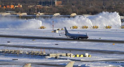 Alrededor de mil 800 vuelos fueron cancelados en EU previo a la Nochebuena por la tormenta invernal