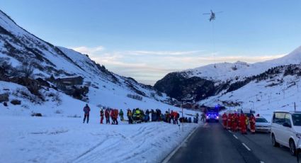Rescatan a ocho personas sepultadas por una avalancha de nieve en Austria; hay otros dos desaparecidos