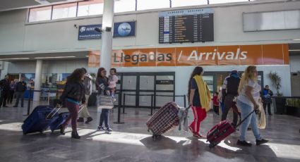 Aeropuerto de Tijuana retrasa y cancela vuelos por la onda gélida en el país